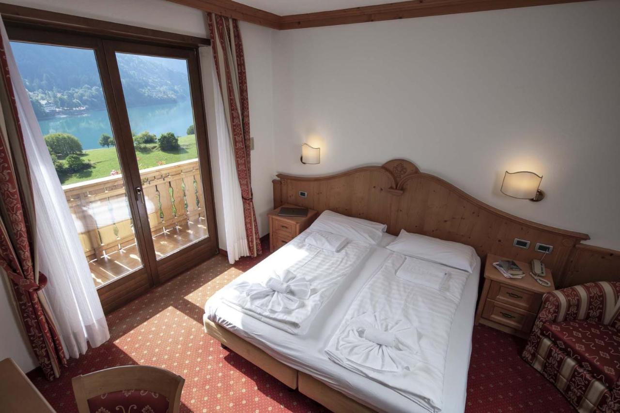 Ariston Lake View Hotel Molveno Dış mekan fotoğraf