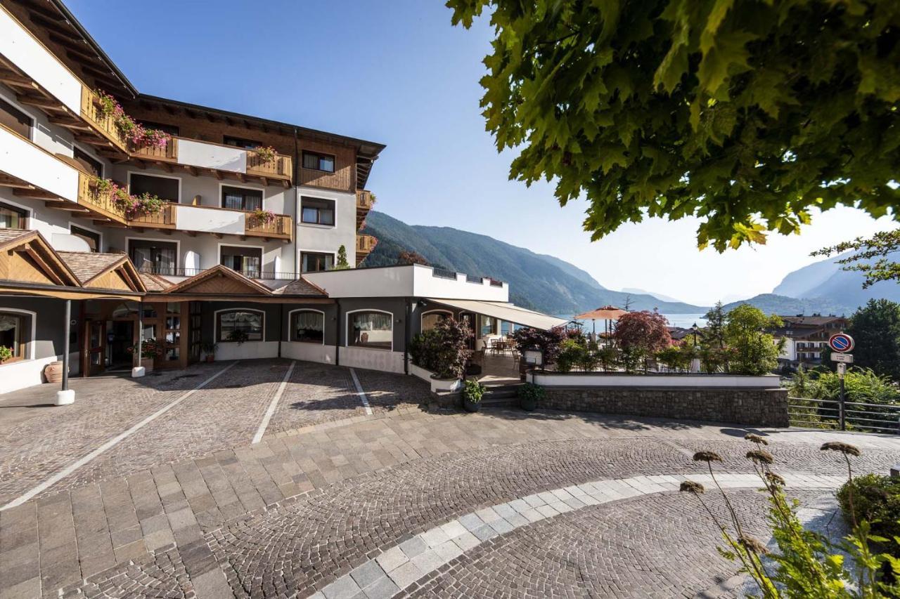 Ariston Lake View Hotel Molveno Dış mekan fotoğraf
